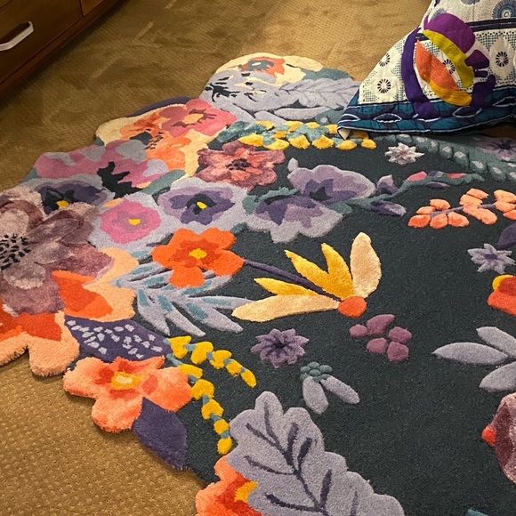 New Tufted Jardin rug from Anthropologie - Picture 7 of 8